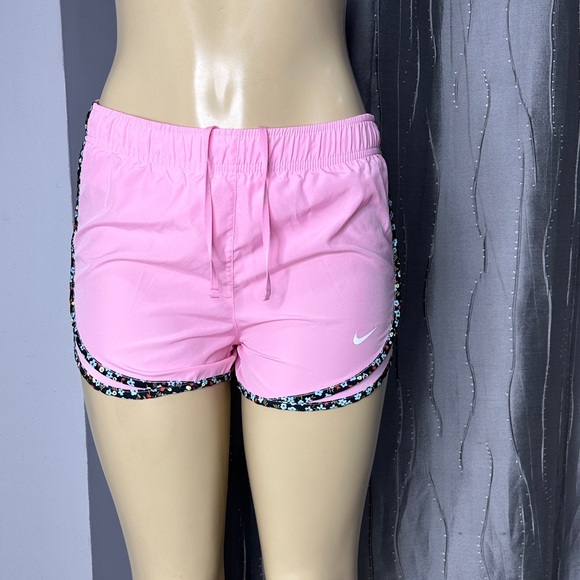 Nike Pants - Nike Women’s Dri-Fit Athletic Shorts Sz XS Pink with Flowers